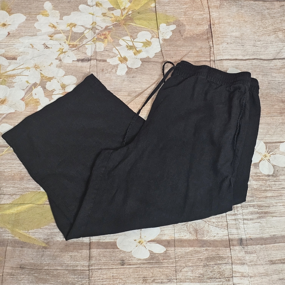 DKNY Black Capri Pants